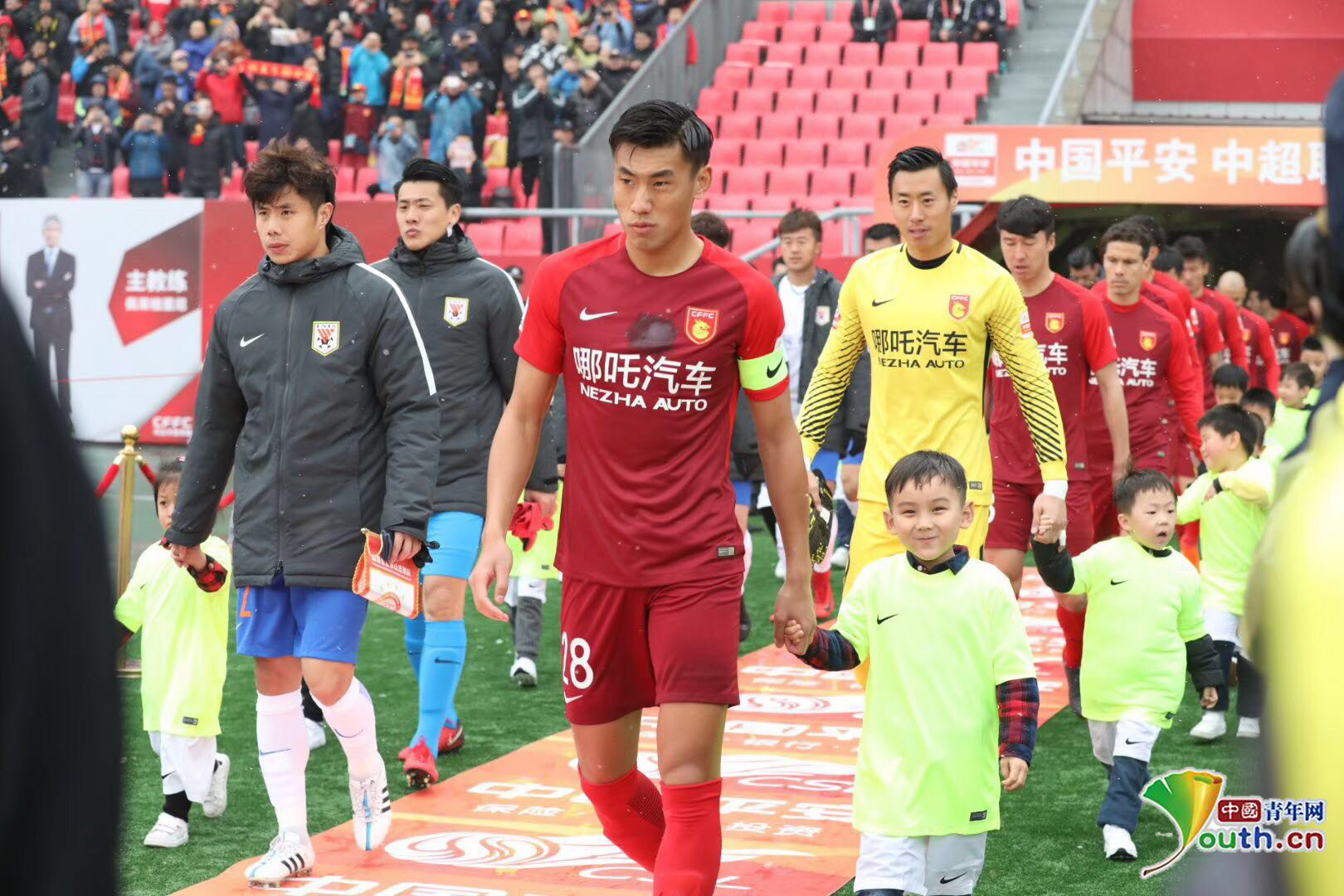 内姆布哈德延续状态＆弗拉格半场高效，独行侠半场领先10分