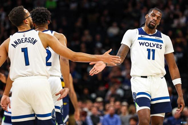 杜兰特运气堪称NBA倒霉超巨：转战多支球队却始终难掩遗憾