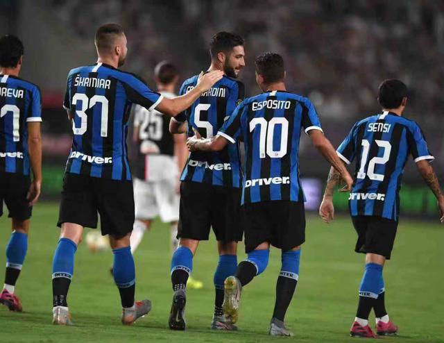 卡斯尔：上次打湖人我们只输了个位数，但让他们罚了太多球