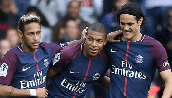 “200俱乐部”！里弗斯过去6场比赛场均33分5.8助攻