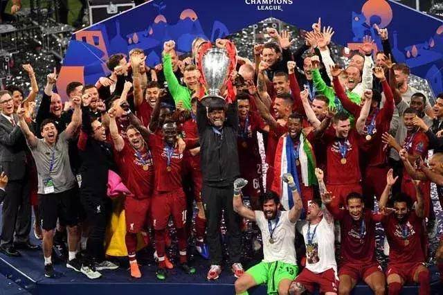 迪洛伦佐：德布劳内是笔重要的引援，他刚来时我们都很好奇他